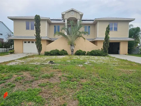 819 BLUE HERON BOULEVARD