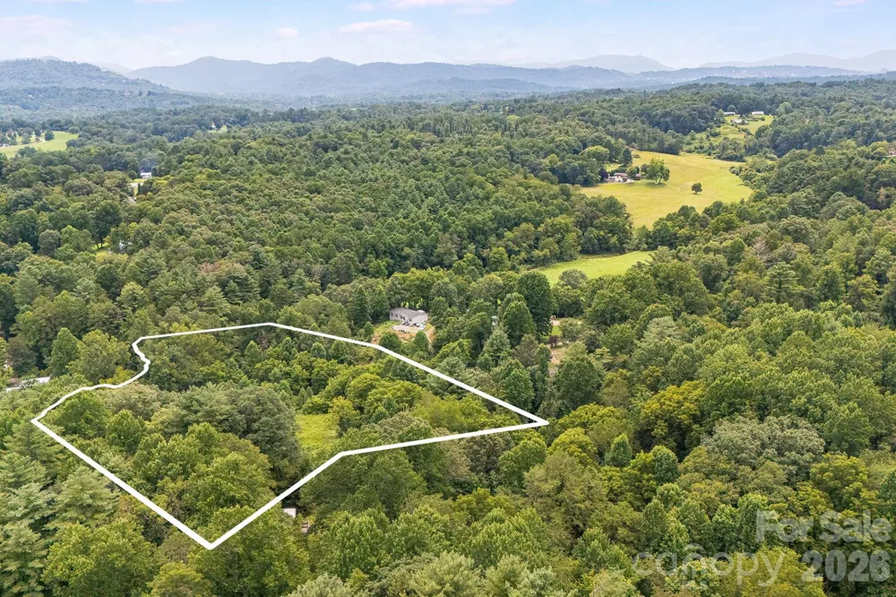 99999 Mid Court Drive Asheville, NC 28804