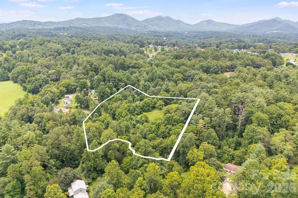 99999 Mid Court Drive Asheville, NC 28804