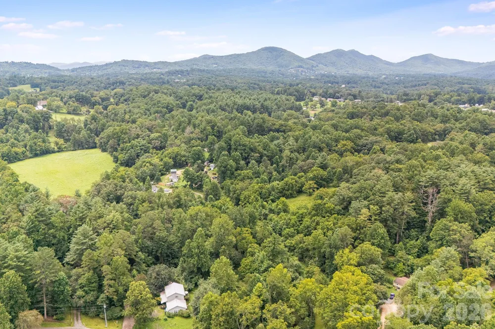 99999 Mid Court Drive Asheville, NC 28804