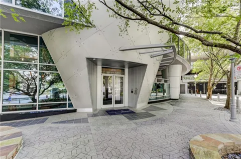 3338 Peachtree Road #2006
