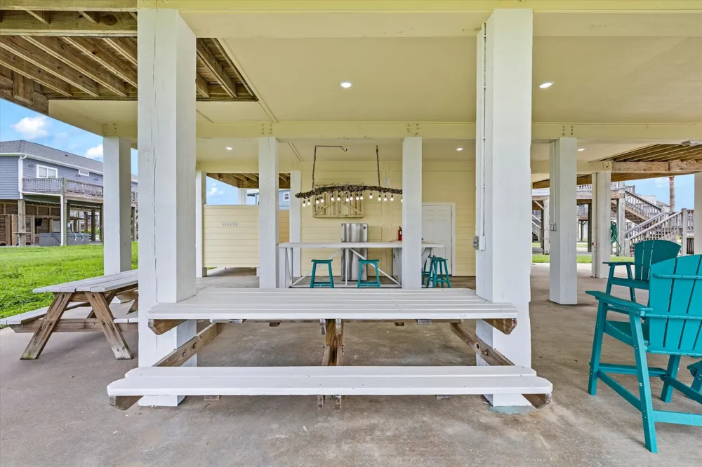 3241 Castle Drive Port Bolivar, TX 77650