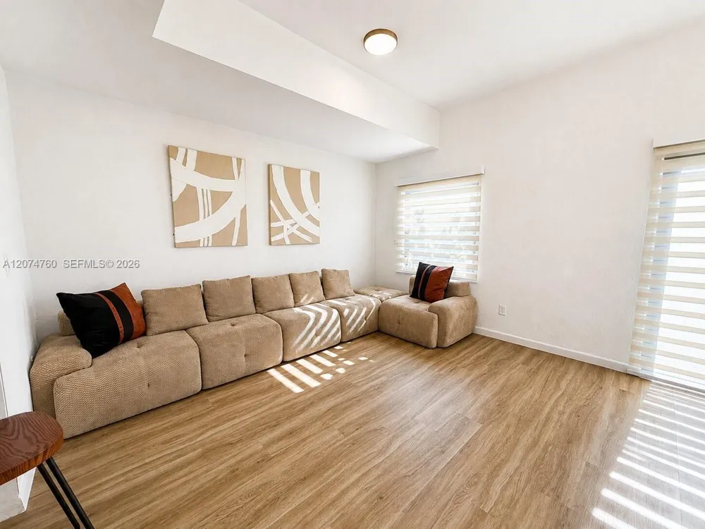 2511 Pierce St #7 Hollywood, FL 33020