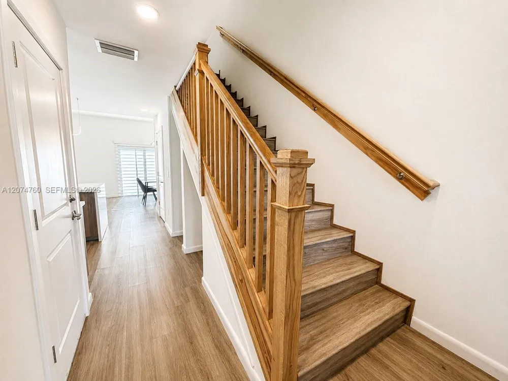 2511 Pierce St #7 Hollywood, FL 33020
