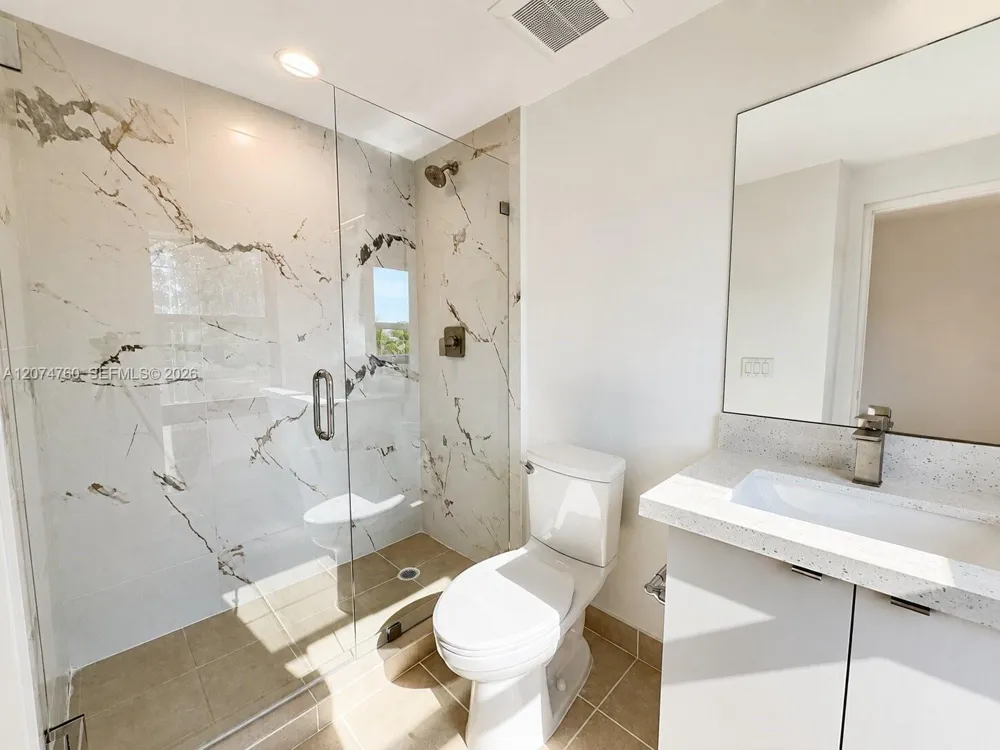 2511 Pierce St #7 Hollywood, FL 33020