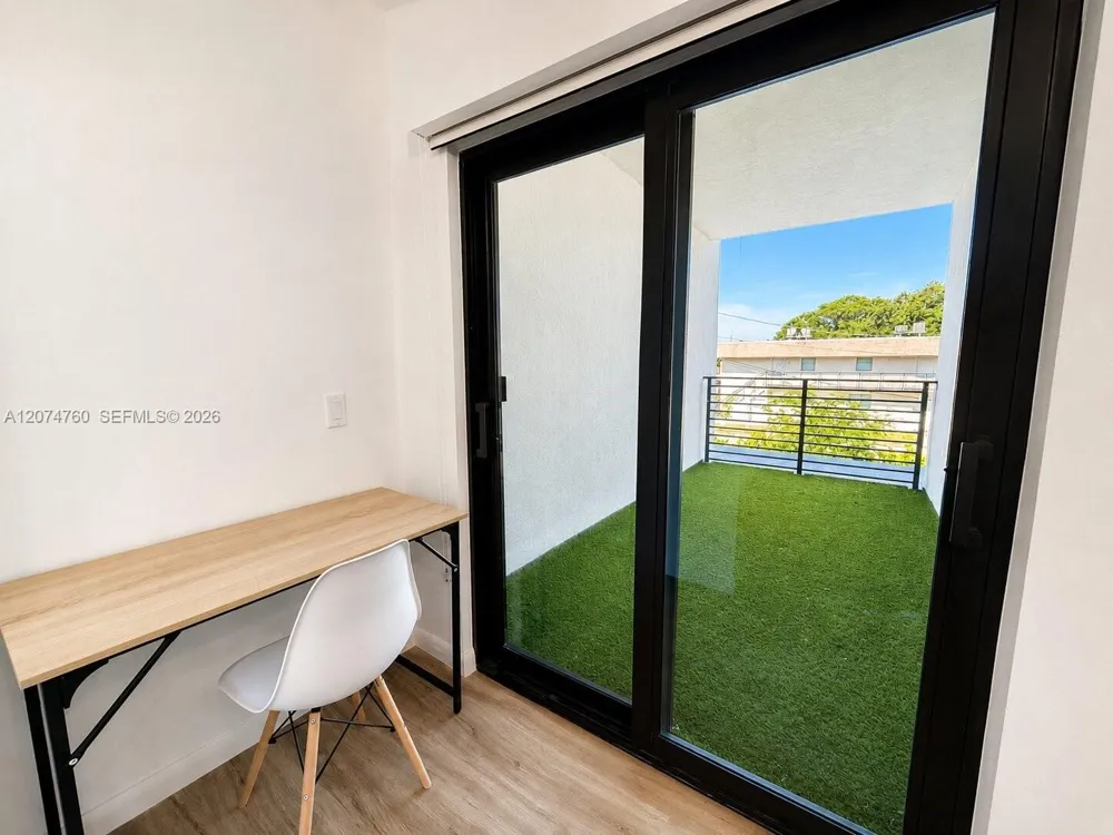 2511 Pierce St #7 Hollywood, FL 33020