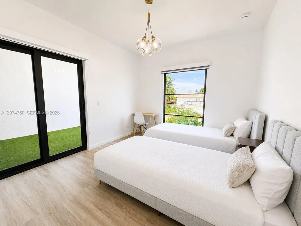 2511 Pierce St #7 Hollywood, FL 33020