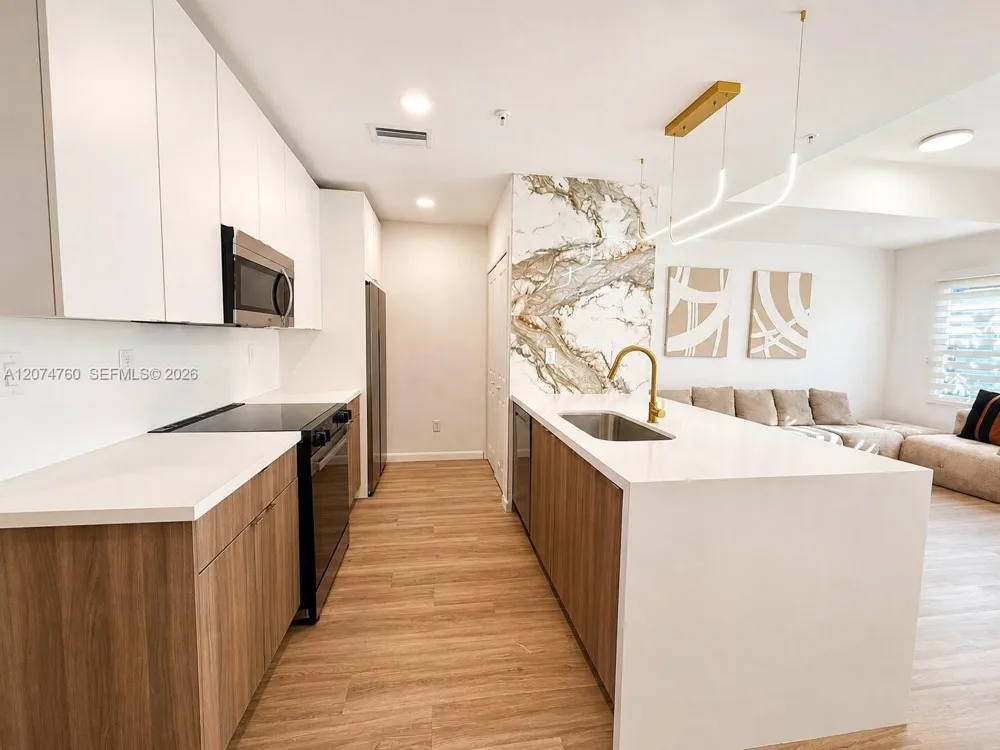 2511 Pierce St #7 Hollywood, FL 33020