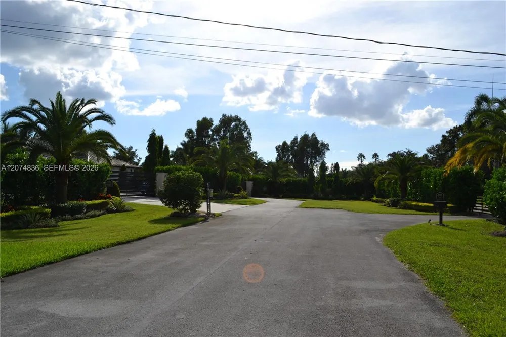 5425 SW 190th Ave Southwest Ranches, FL 33332