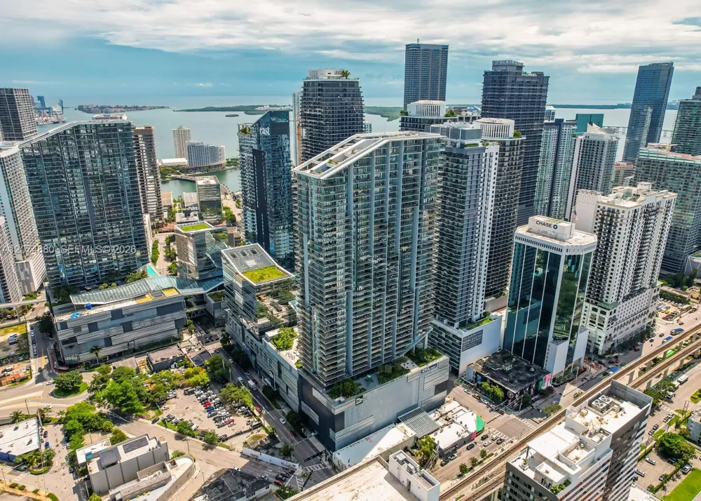 88 SW 7 #2112 Miami, FL 33130