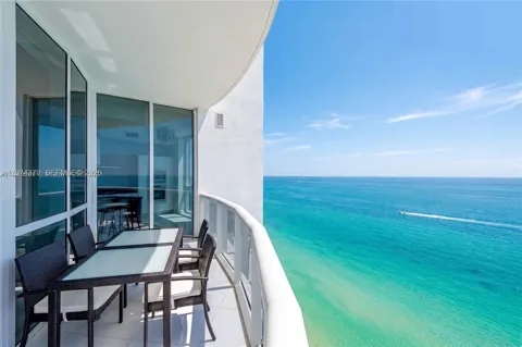 18201 Collins Ave #4409
