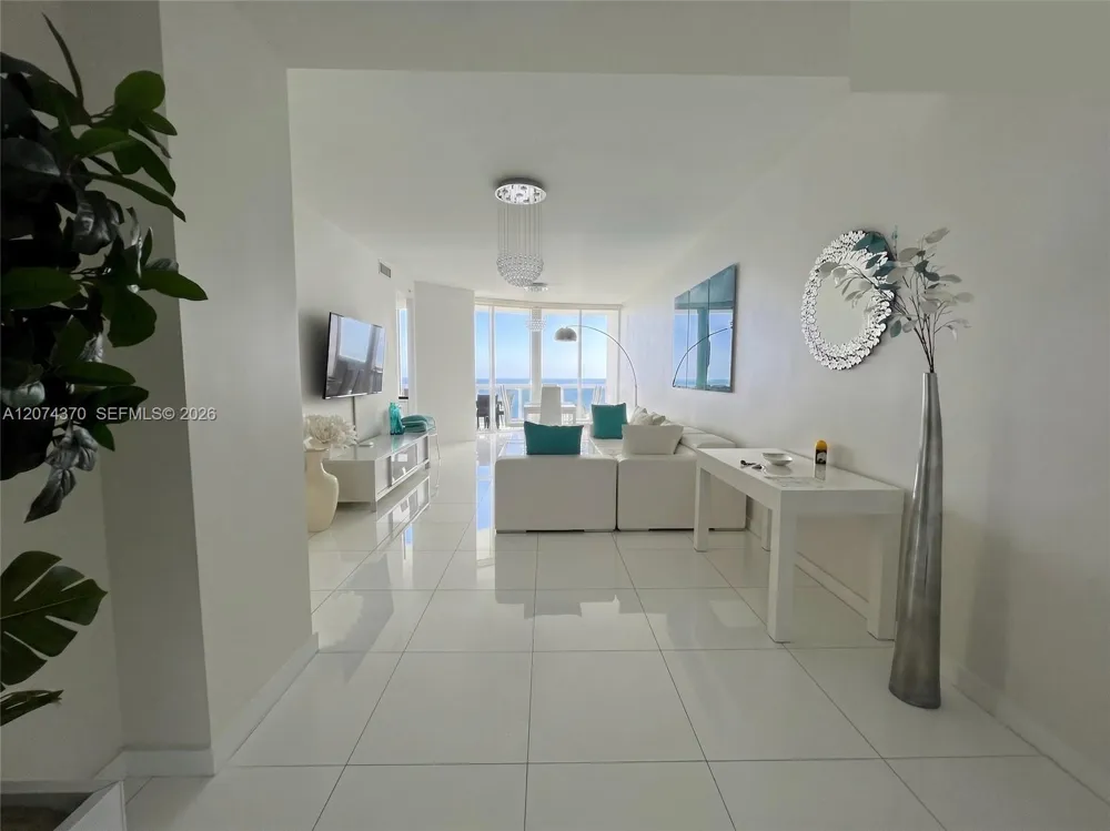 18201 Collins Ave #4409 Sunny Isles Beach, FL 33160
