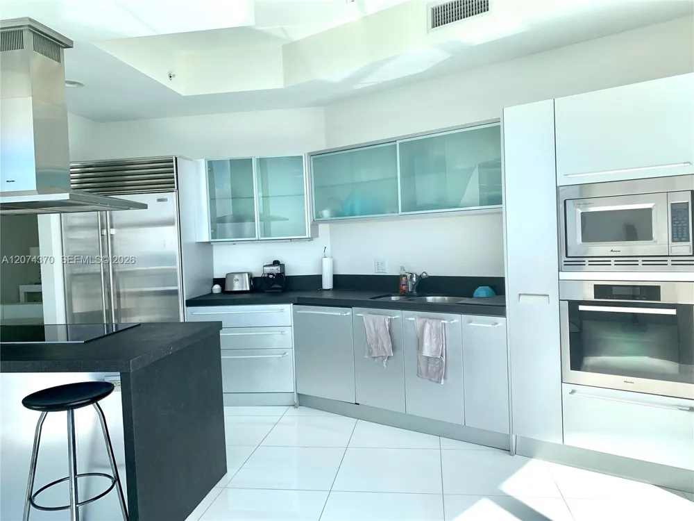 18201 Collins Ave #4409 Sunny Isles Beach, FL 33160