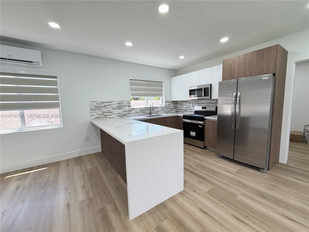 311 SW 27th Ave #317 Miami, FL 33135