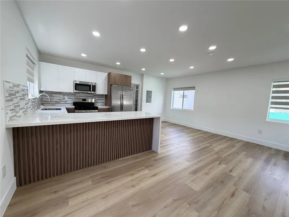 311 SW 27th Ave #317 Miami, FL 33135