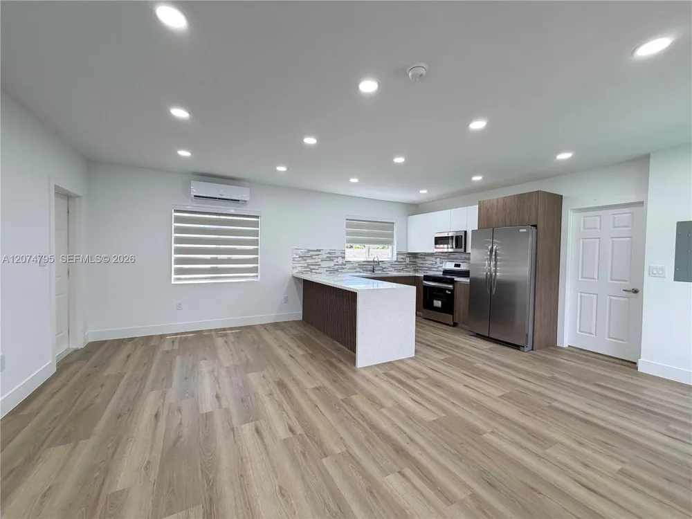 311 SW 27th Ave #317 Miami, FL 33135