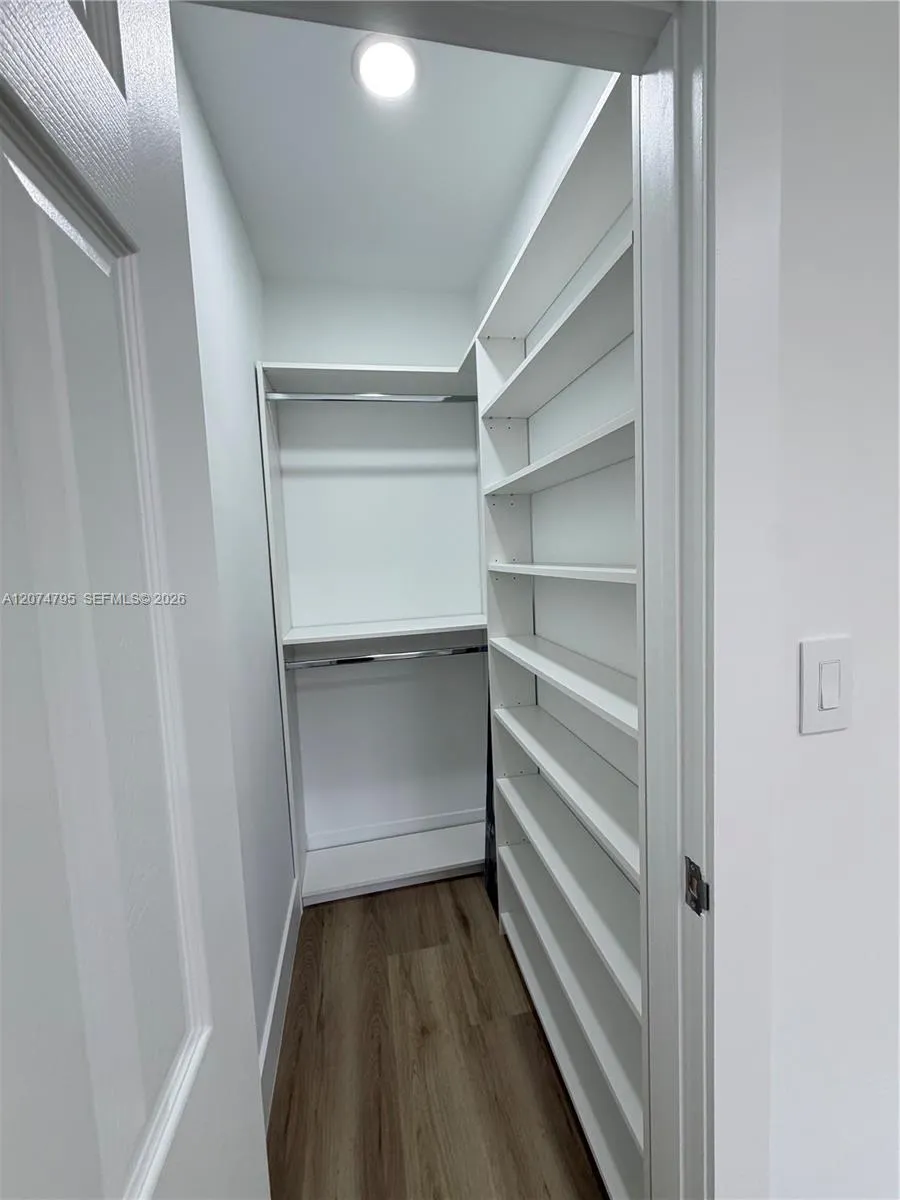 311 SW 27th Ave #317 Miami, FL 33135