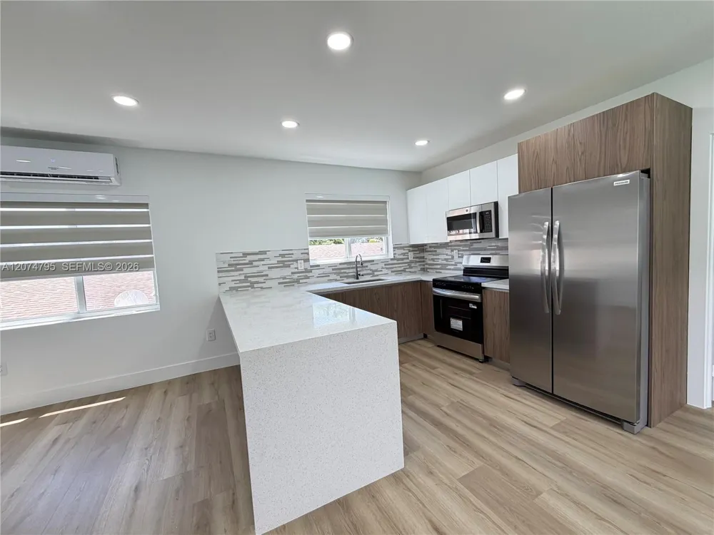 311 SW 27th Ave #317 Miami, FL 33135