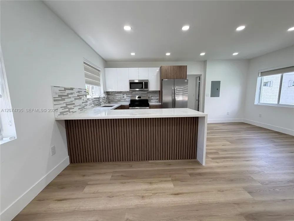 311 SW 27th Ave #317 Miami, FL 33135