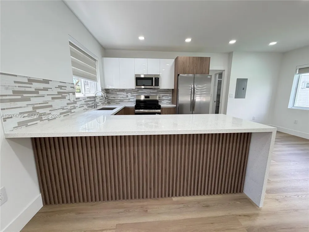 311 SW 27th Ave #317 Miami, FL 33135