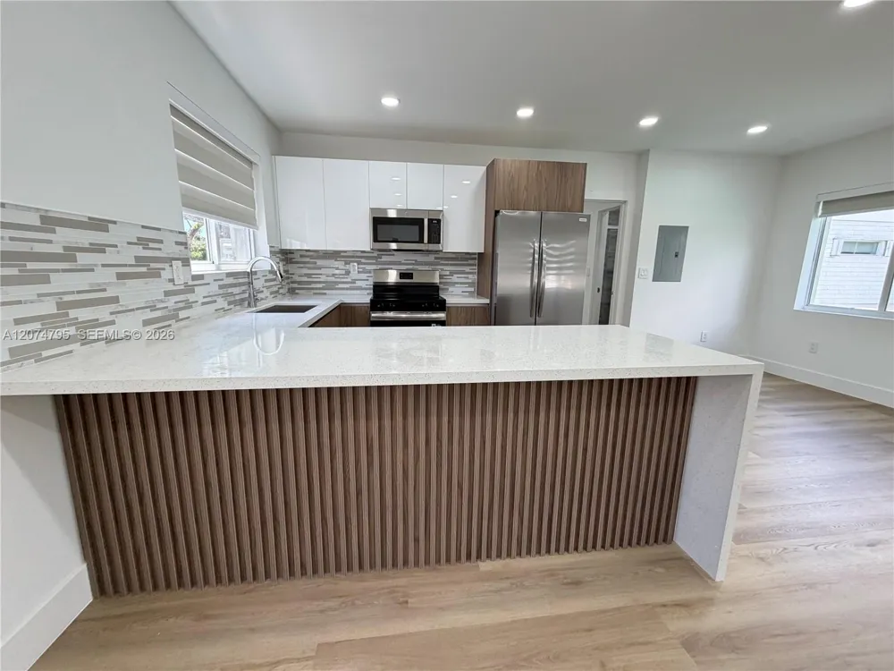 311 SW 27th Ave #317 Miami, FL 33135