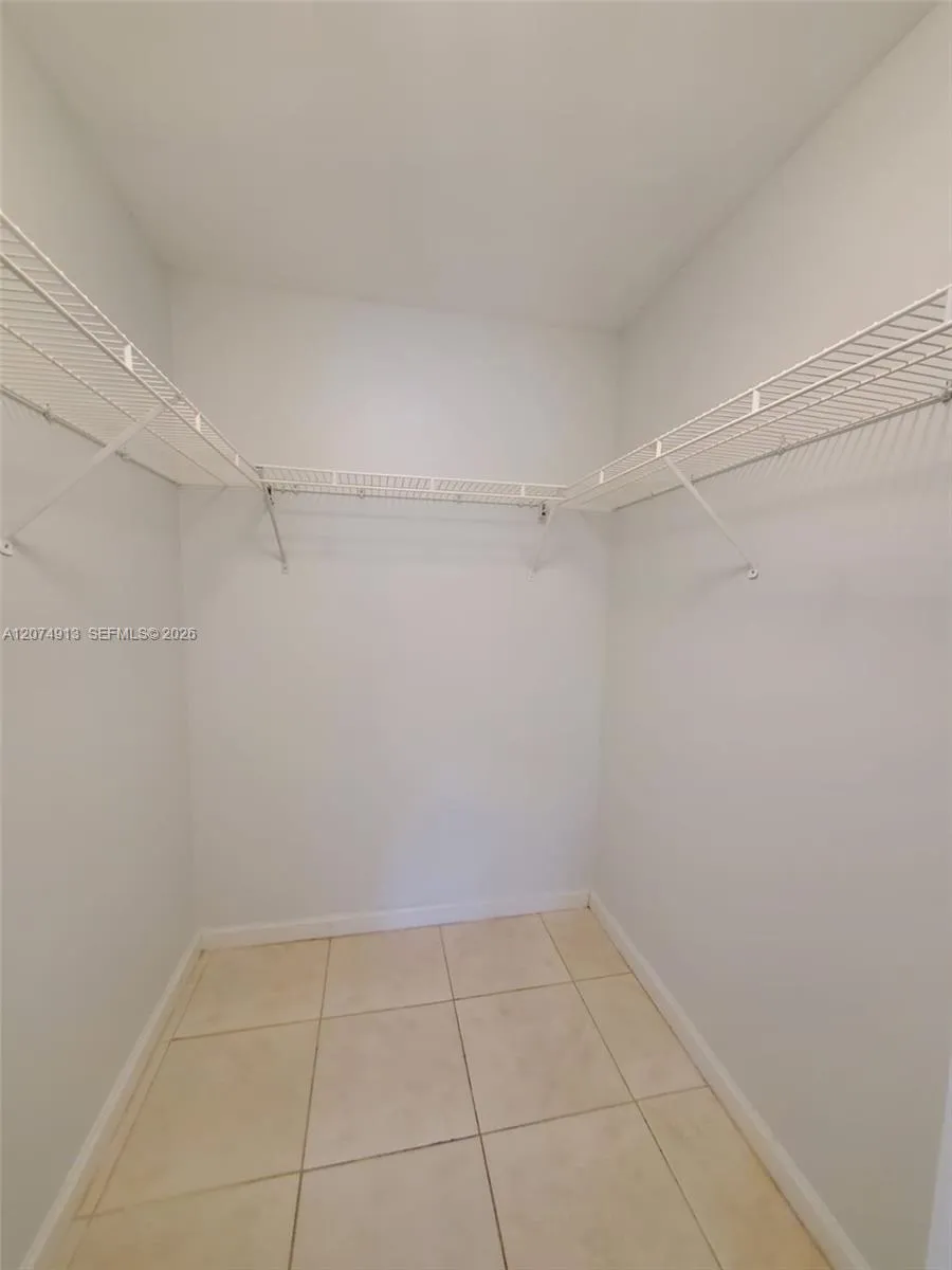 15591 SW 105th Ter #512 Miami, FL 33196