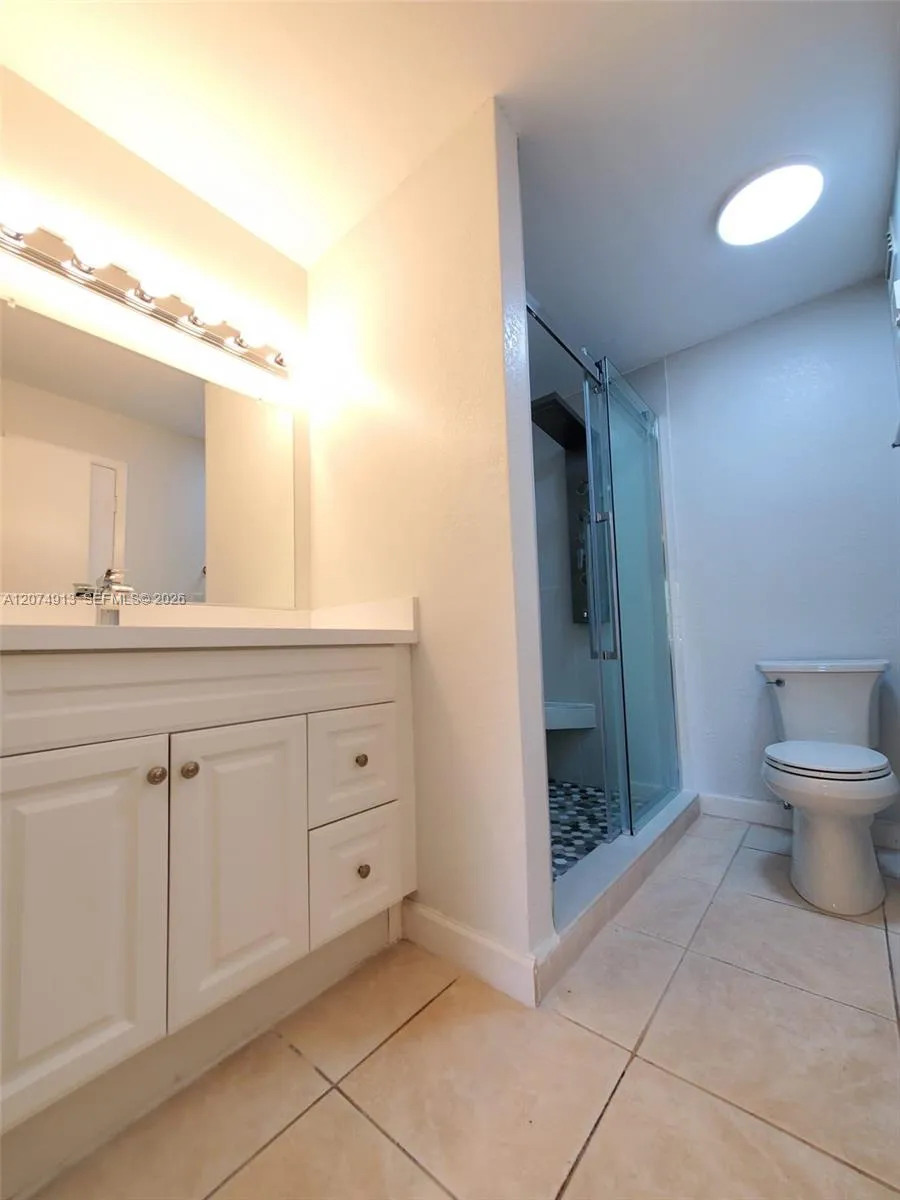 15591 SW 105th Ter #512 Miami, FL 33196