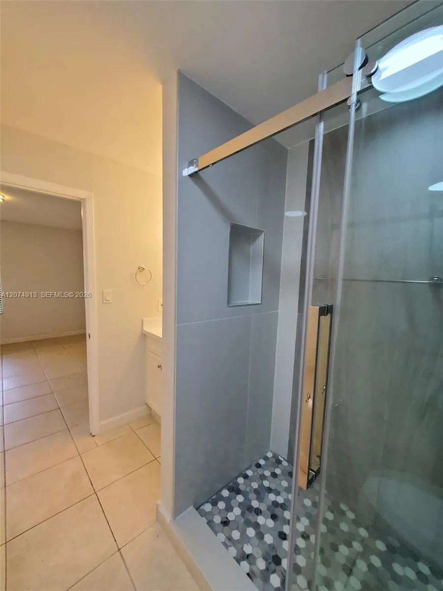 15591 SW 105th Ter #512 Miami, FL 33196