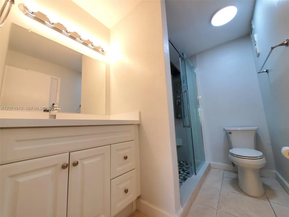 15591 SW 105th Ter #512 Miami, FL 33196