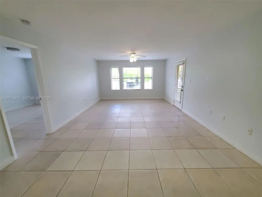 15591 SW 105th Ter #512 Miami, FL 33196
