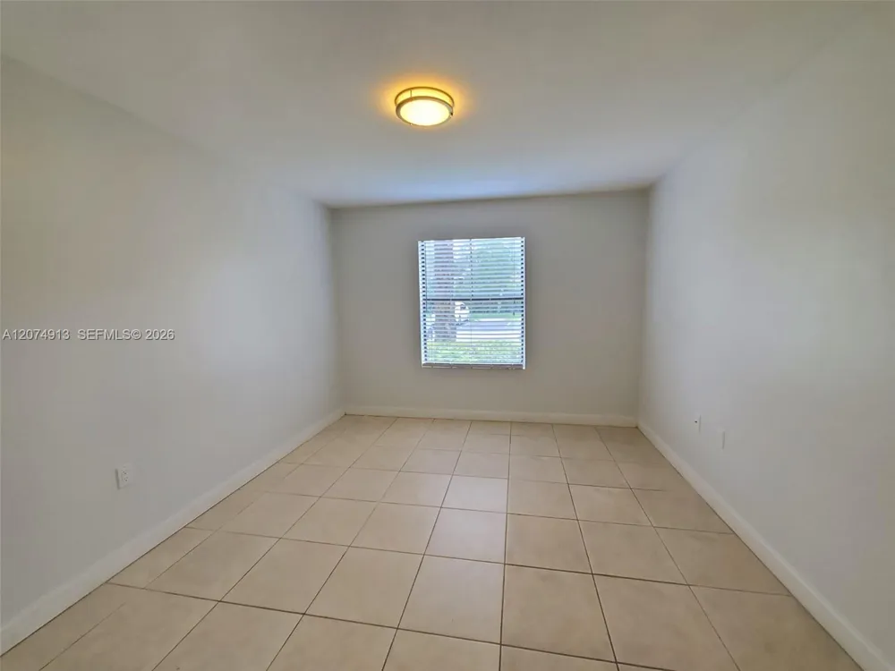 15591 SW 105th Ter #512 Miami, FL 33196