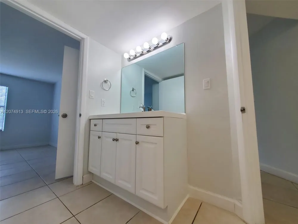 15591 SW 105th Ter #512 Miami, FL 33196