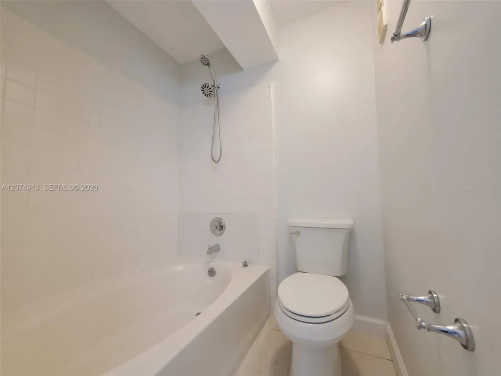 15591 SW 105th Ter #512 Miami, FL 33196