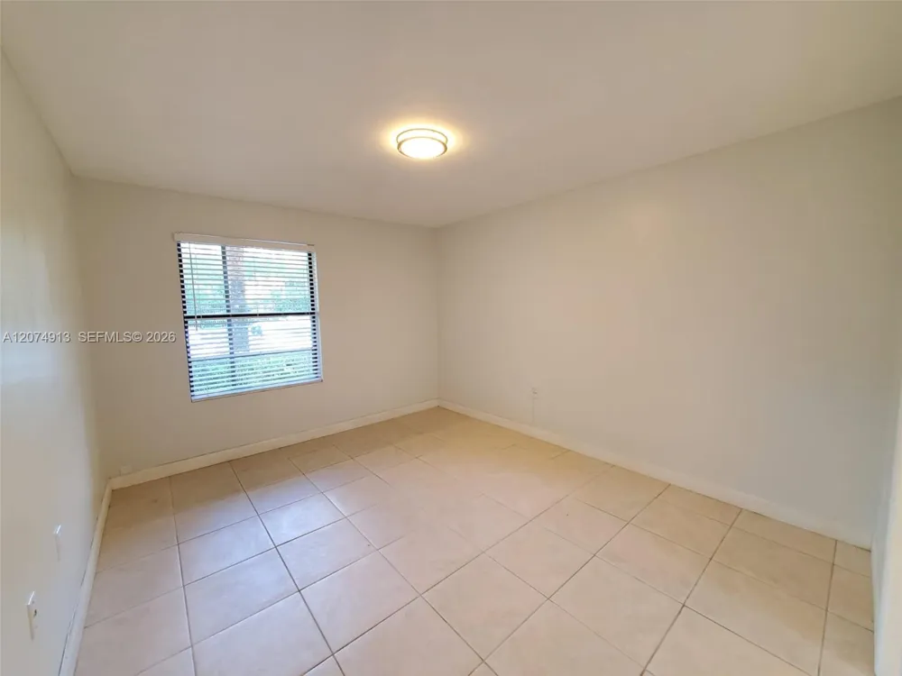 15591 SW 105th Ter #512 Miami, FL 33196