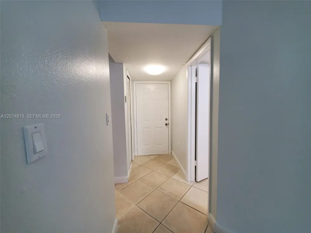 15591 SW 105th Ter #512 Miami, FL 33196