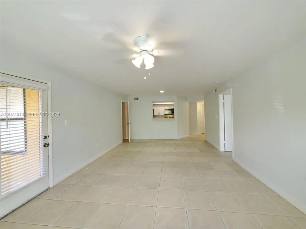 15591 SW 105th Ter #512 Miami, FL 33196