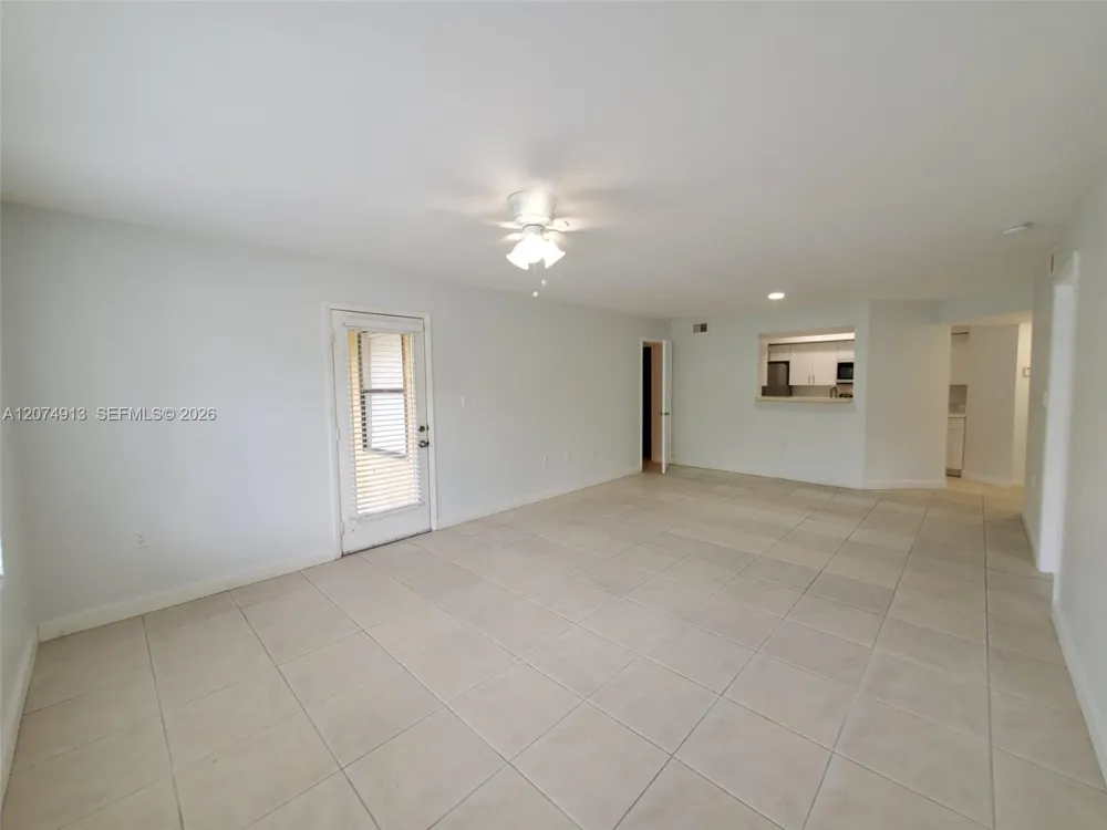 15591 SW 105th Ter #512 Miami, FL 33196