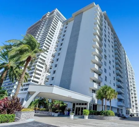 4250 GALT OCEAN DRIVE #3C
