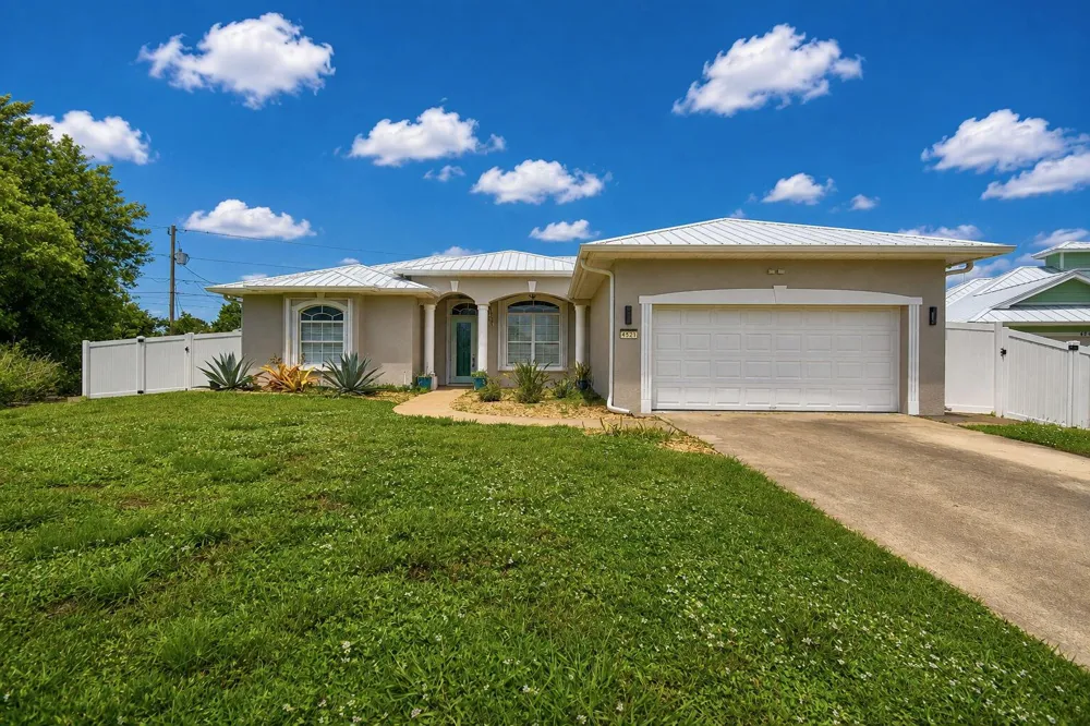 4521 SW IMAGE DRIVE Port St. Lucie, FL 34953