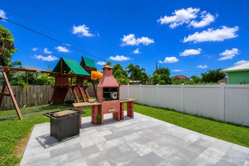 4521 SW IMAGE DRIVE Port St. Lucie, FL 34953