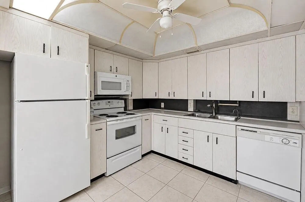 3026 Rexford B Boca Raton, FL 33434