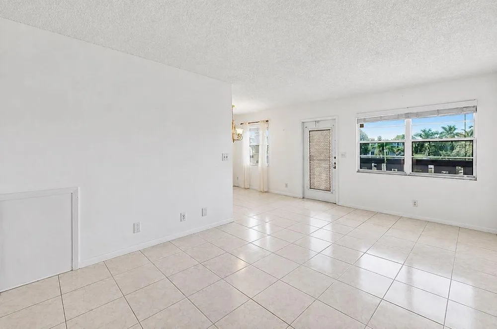 3026 Rexford B Boca Raton, FL 33434