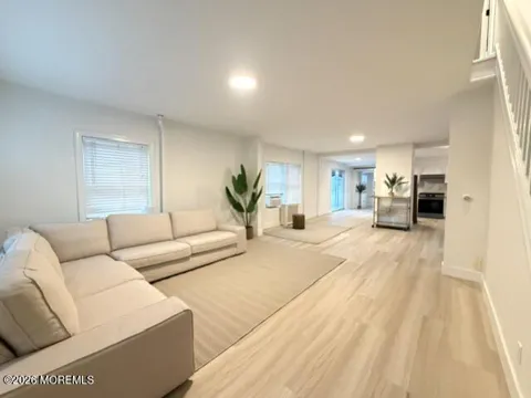 128 Sampson Place