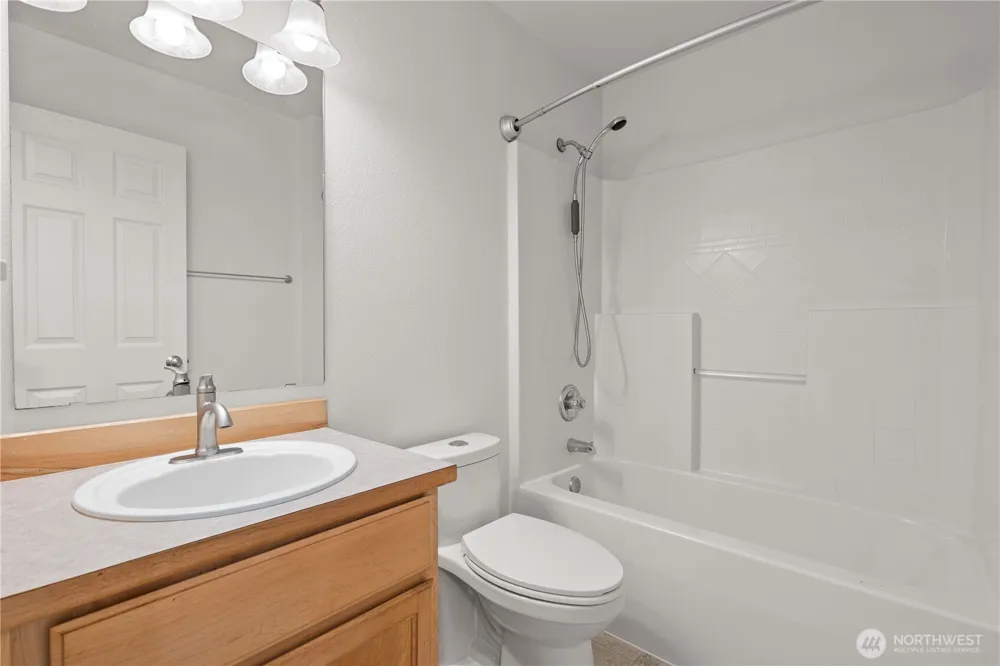 11324 176th Avenue E Bonney Lake, WA 98391