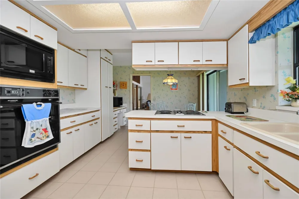 821 GOLF COURSE DRIVE Crystal River, FL 34429