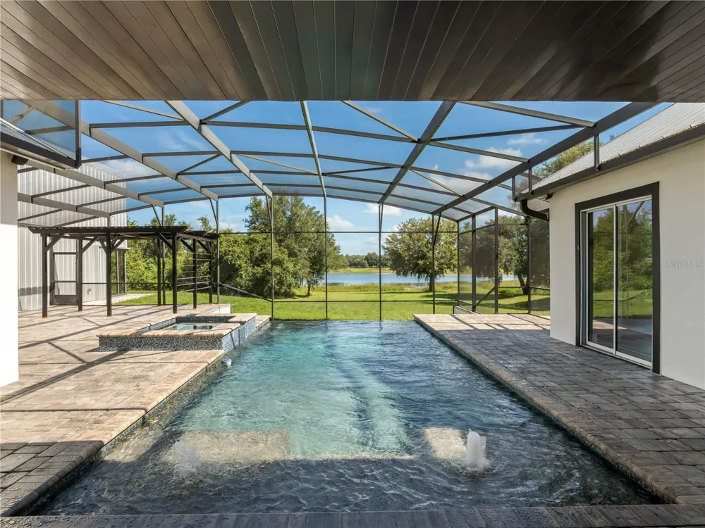 19415 VILLA CITY ROAD Groveland, FL 34736