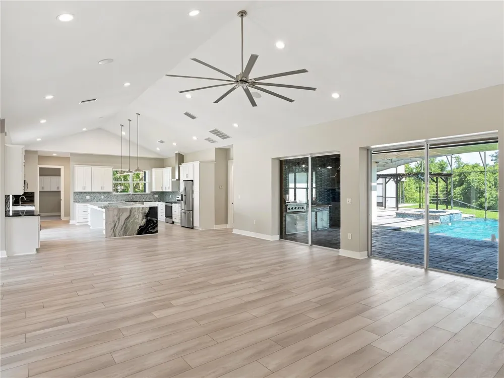 19415 VILLA CITY ROAD Groveland, FL 34736