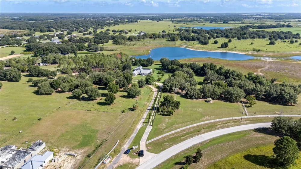 19415 VILLA CITY ROAD Groveland, FL 34736