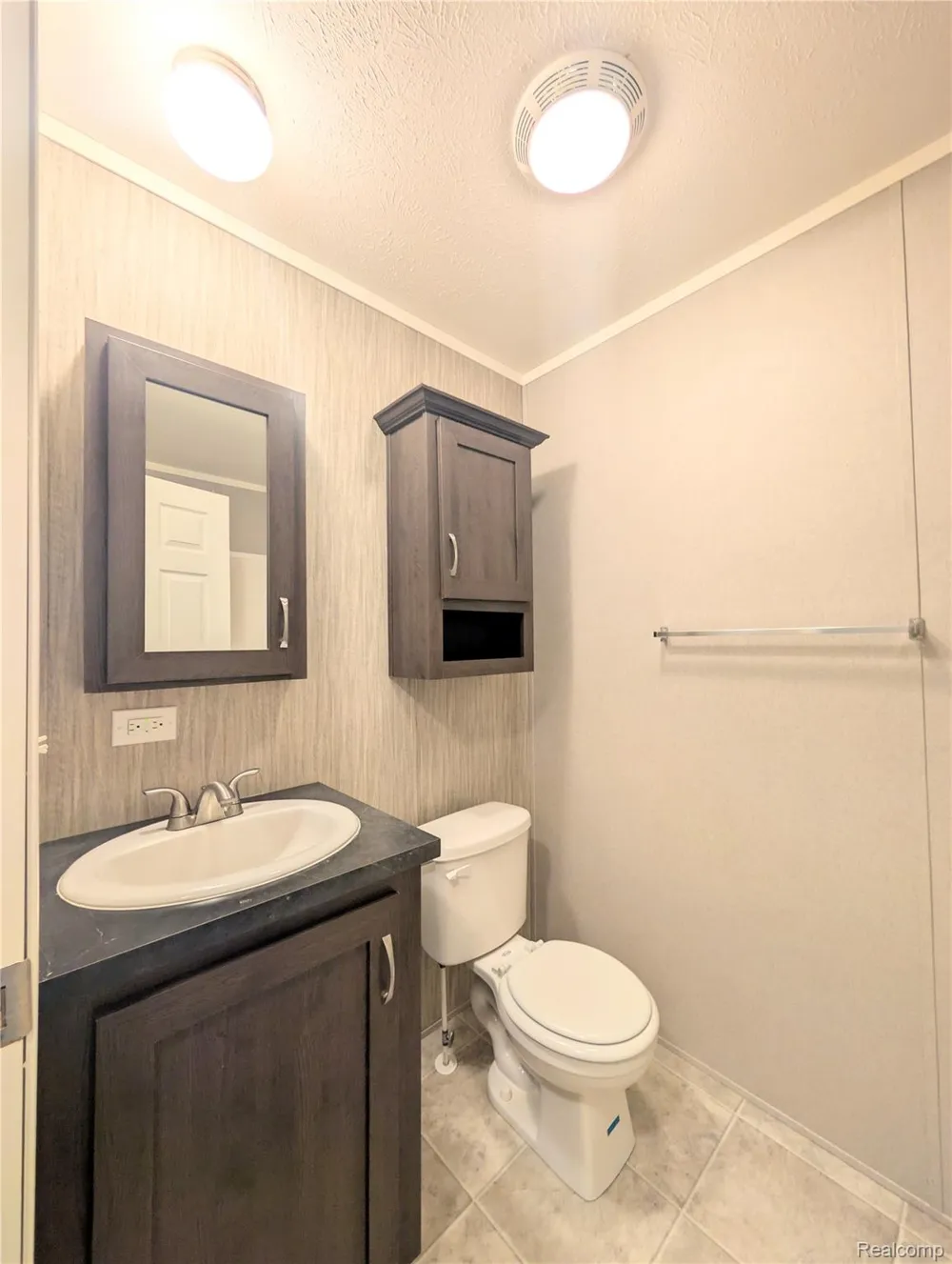 17092 Canterbury Circle Groveland Township, MI 48442
