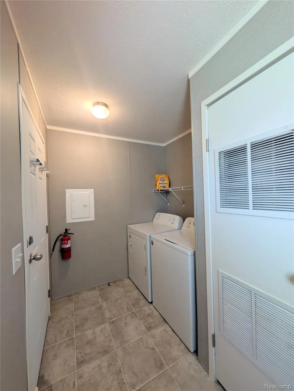 17092 Canterbury Circle Groveland Township, MI 48442